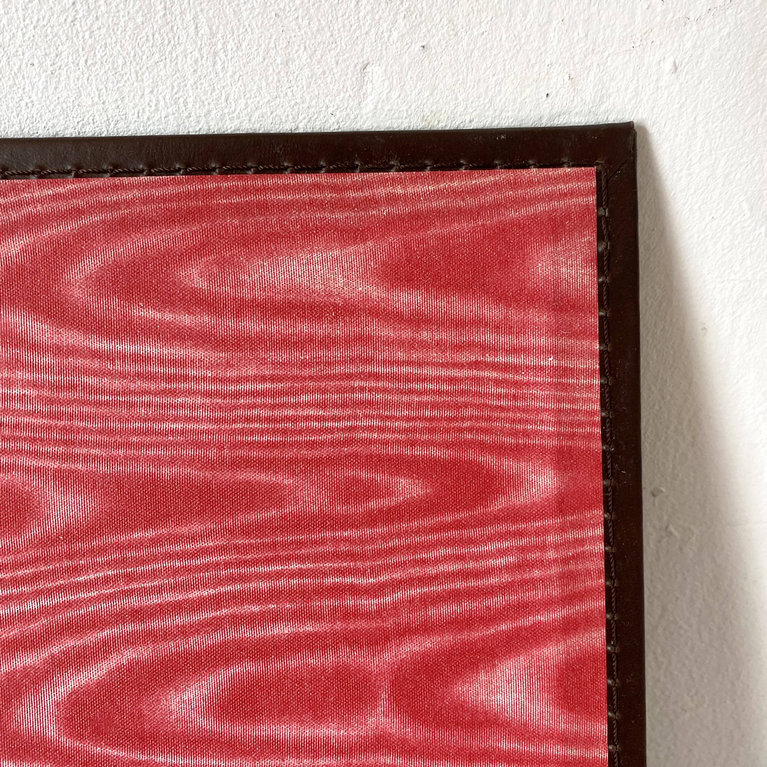 Leather underhand for office