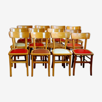 Suite de 12 chaises bistro école multicolores années 50