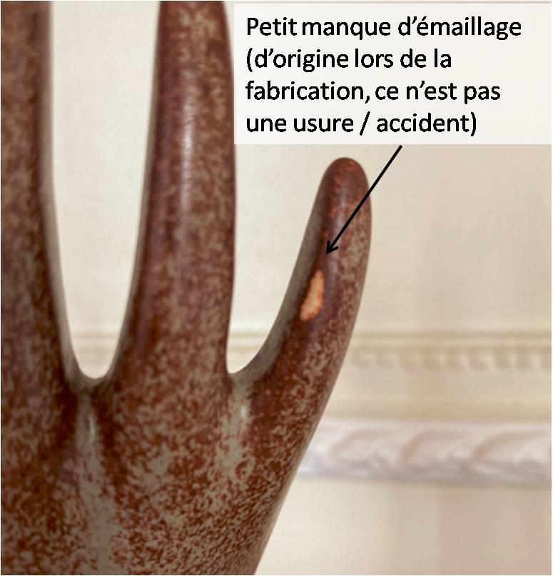 Main baguier soliflore teinte grès