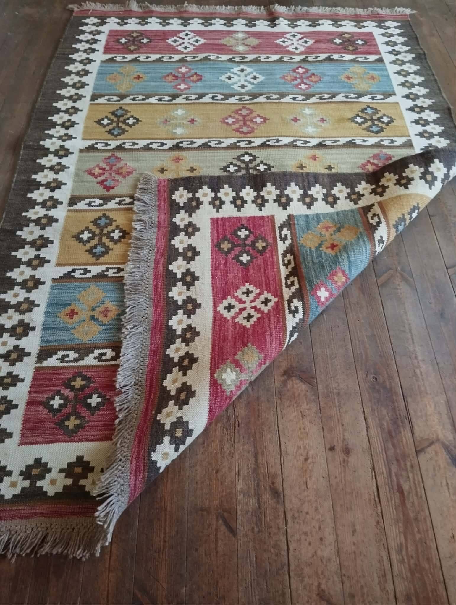Handmade Indo Qashqaï rug 240x170cm