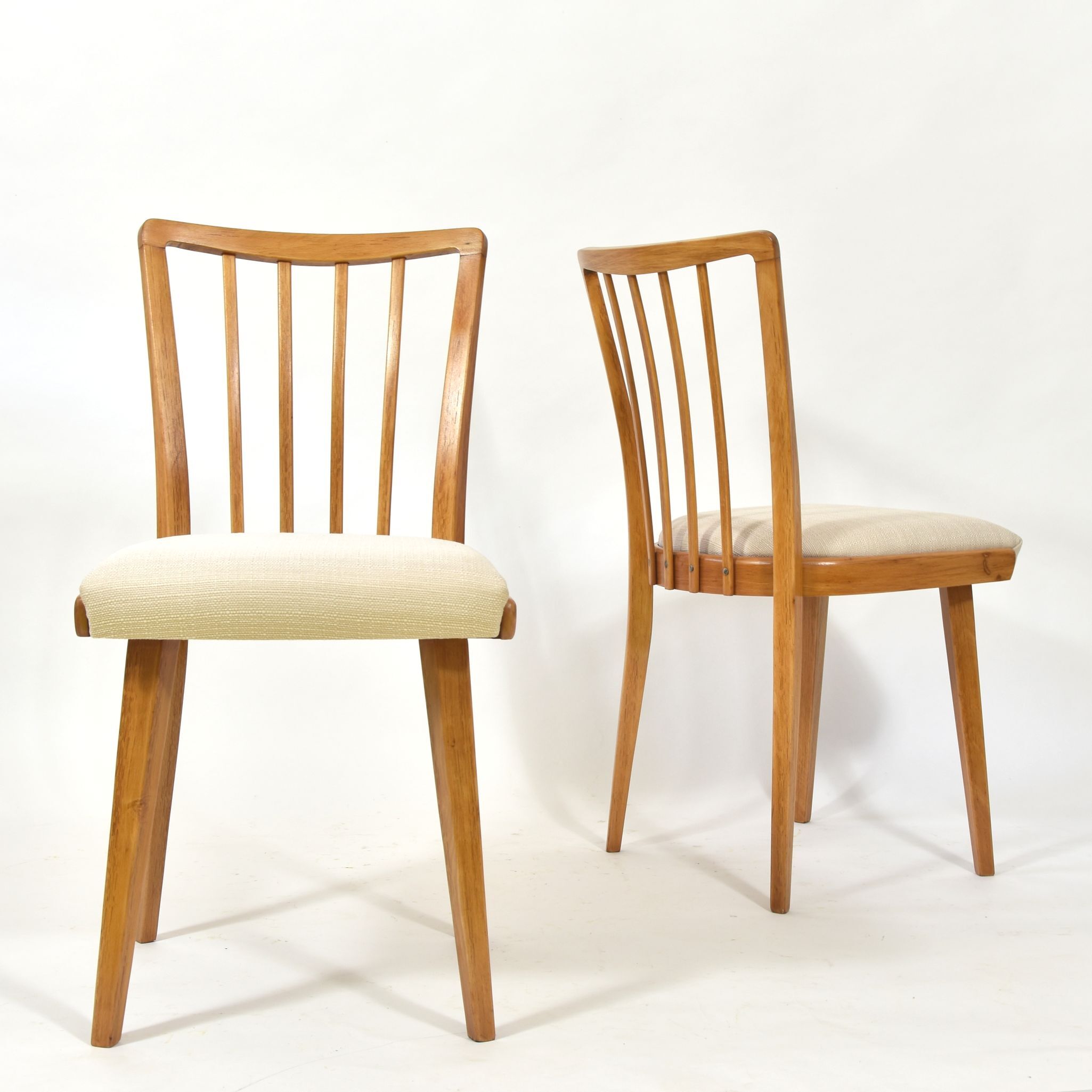1970s Pair of oak dining chairs