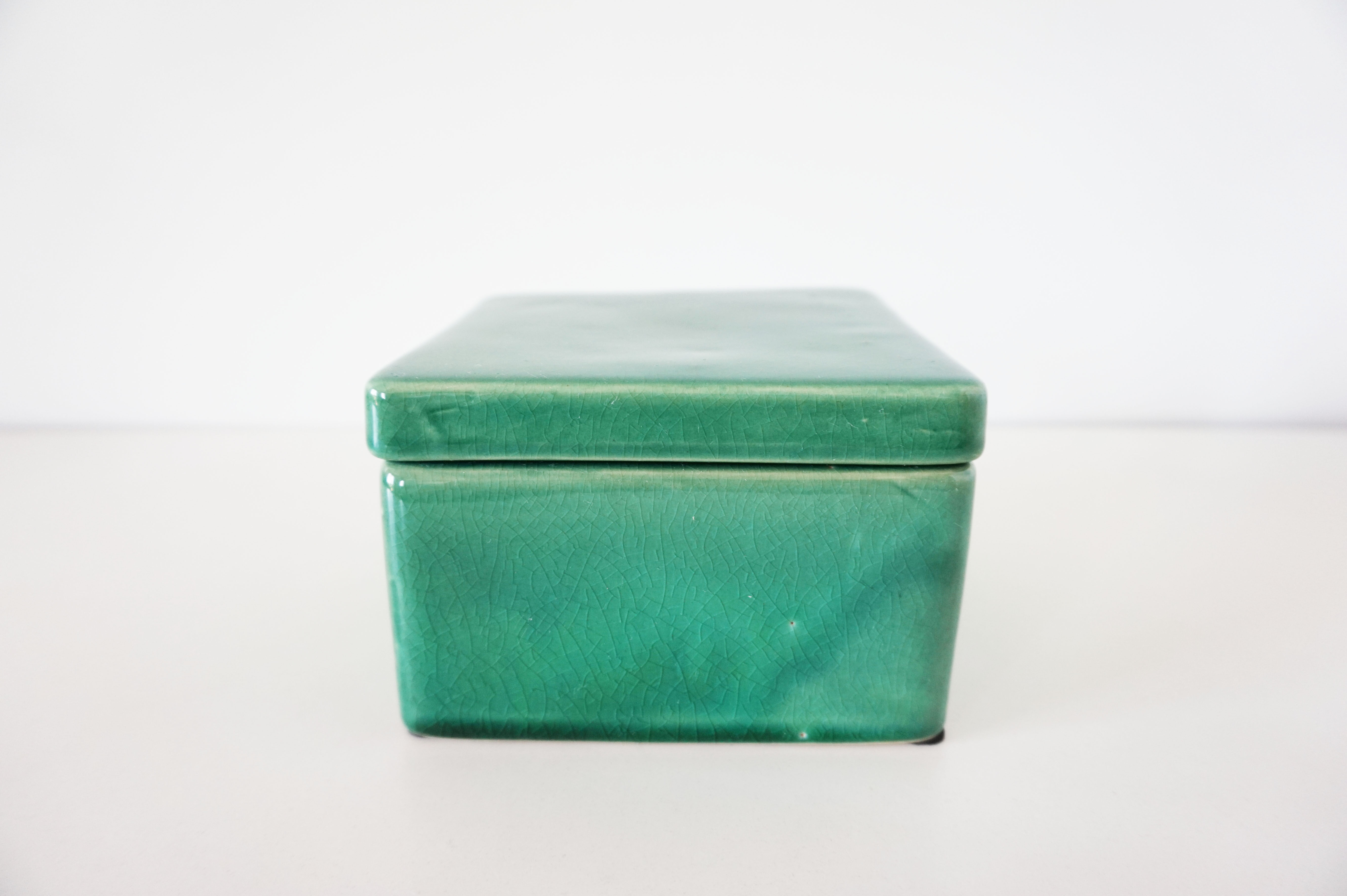 Green ceramic box