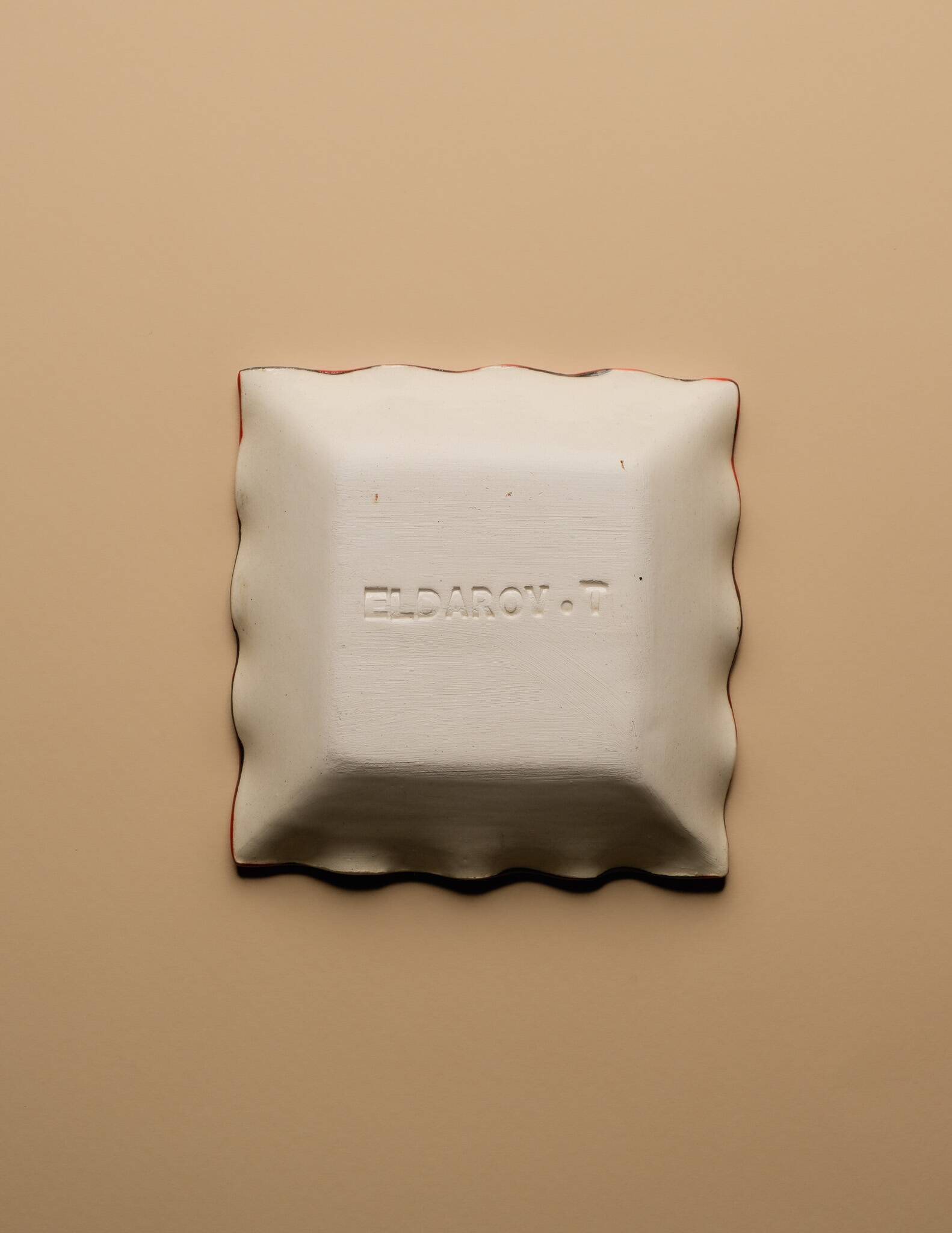 BLACK CERAMIC POCKET TRAY