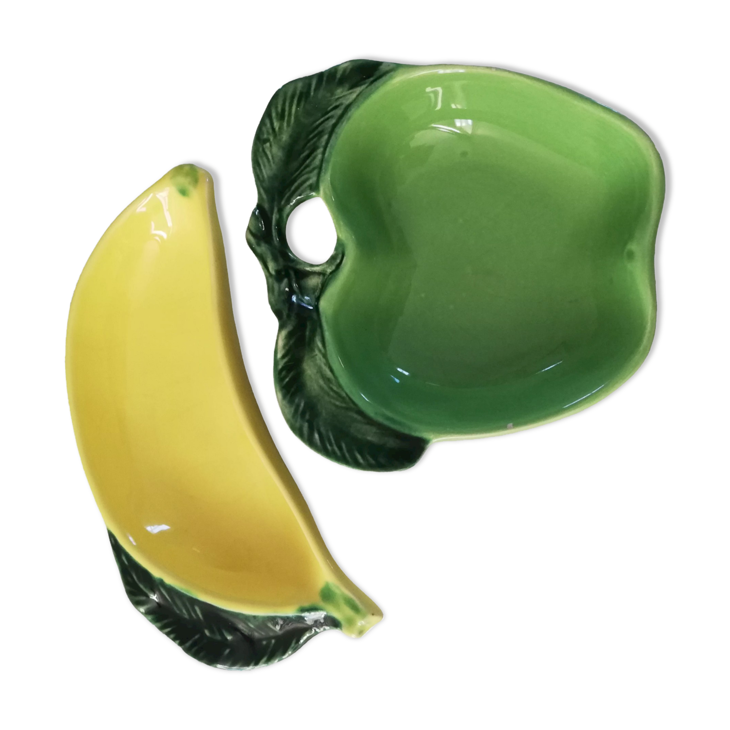 Lot 2 slip ceramic cups