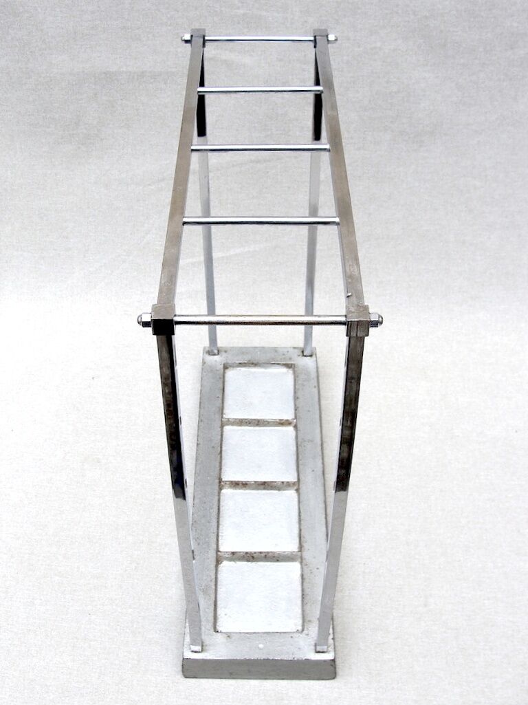 Art Deco umbrella holder in chromed metal