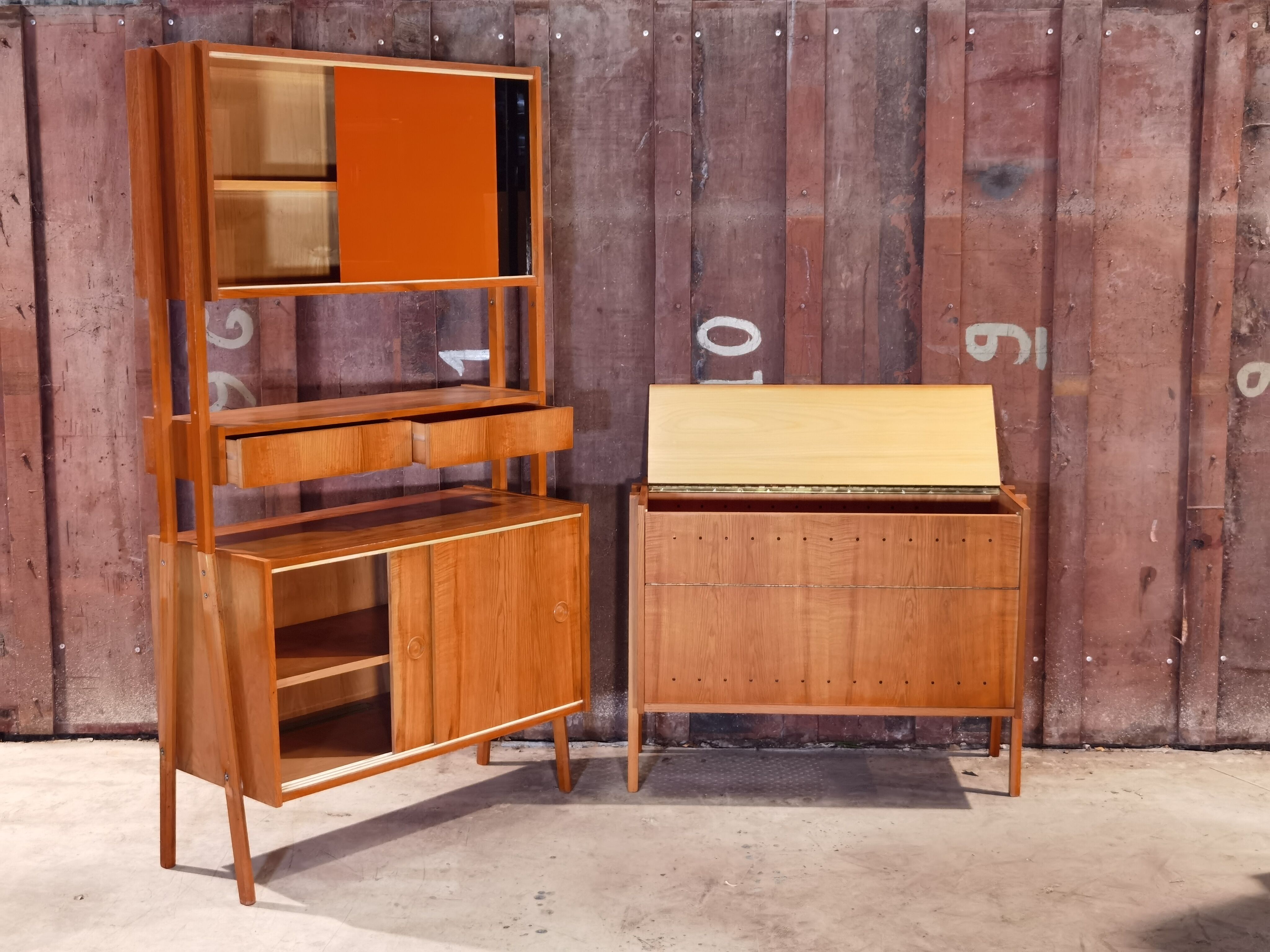 Console suspended Monti 300 by Franti-ek Jirak for Tatra