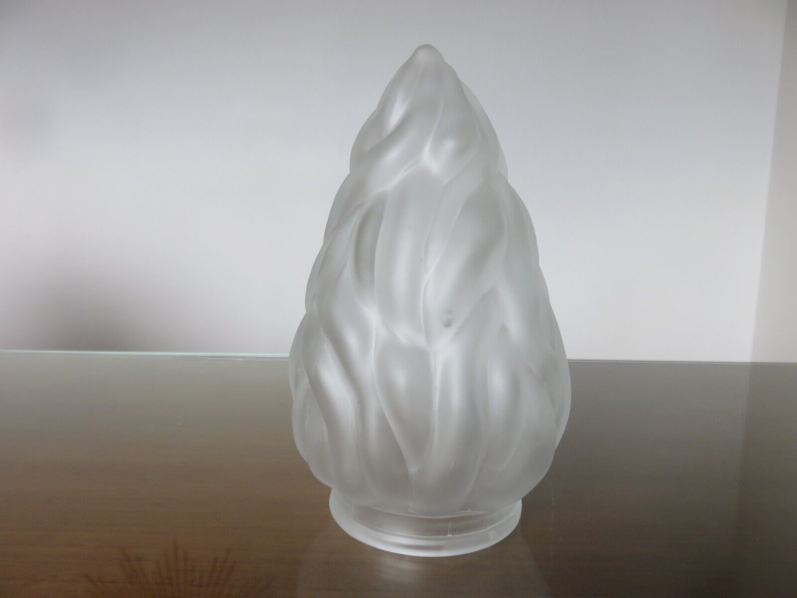 Tulip in frosted satin glass