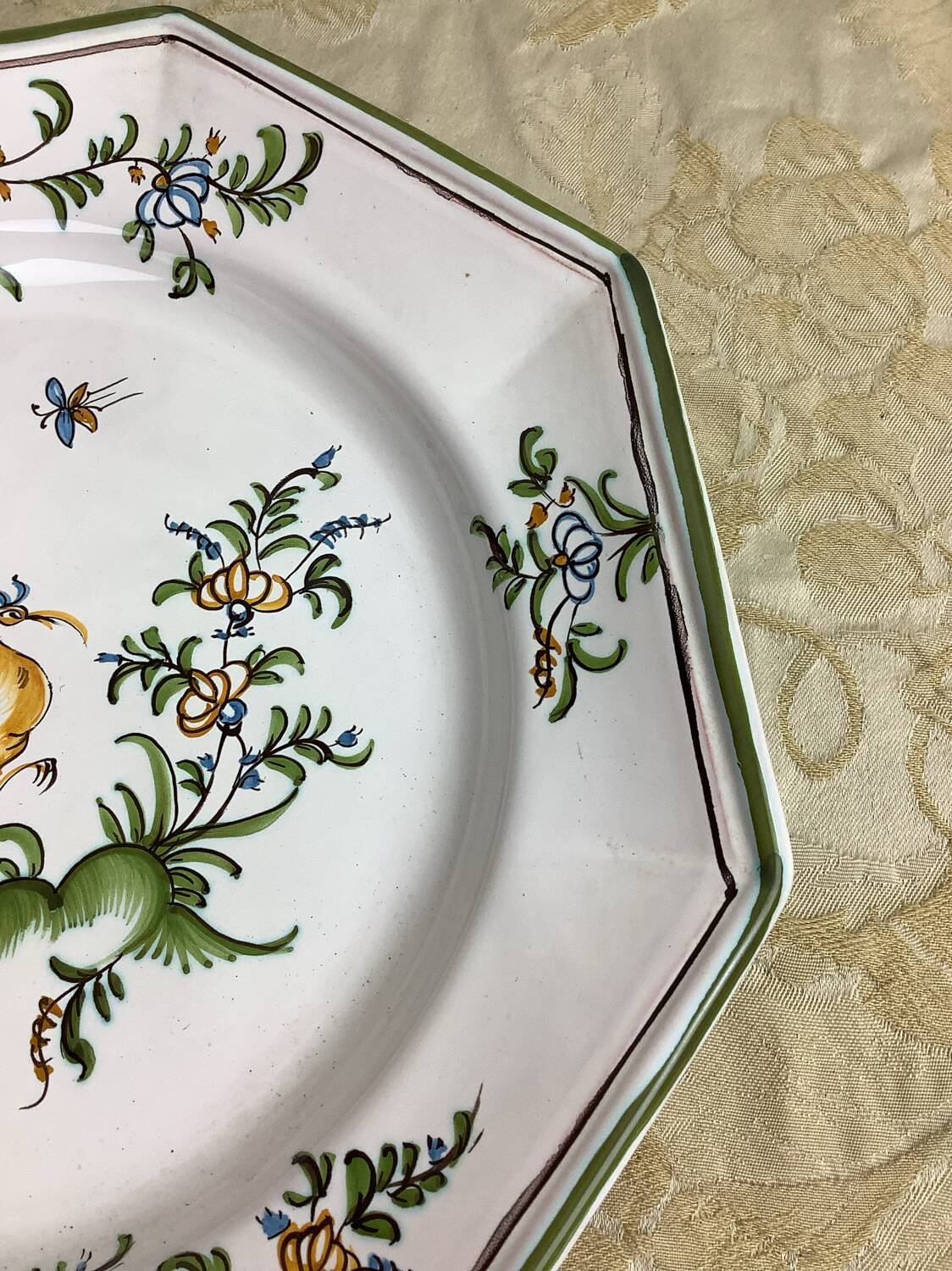 Duo Assiettes anciennes décoratives Moustiers