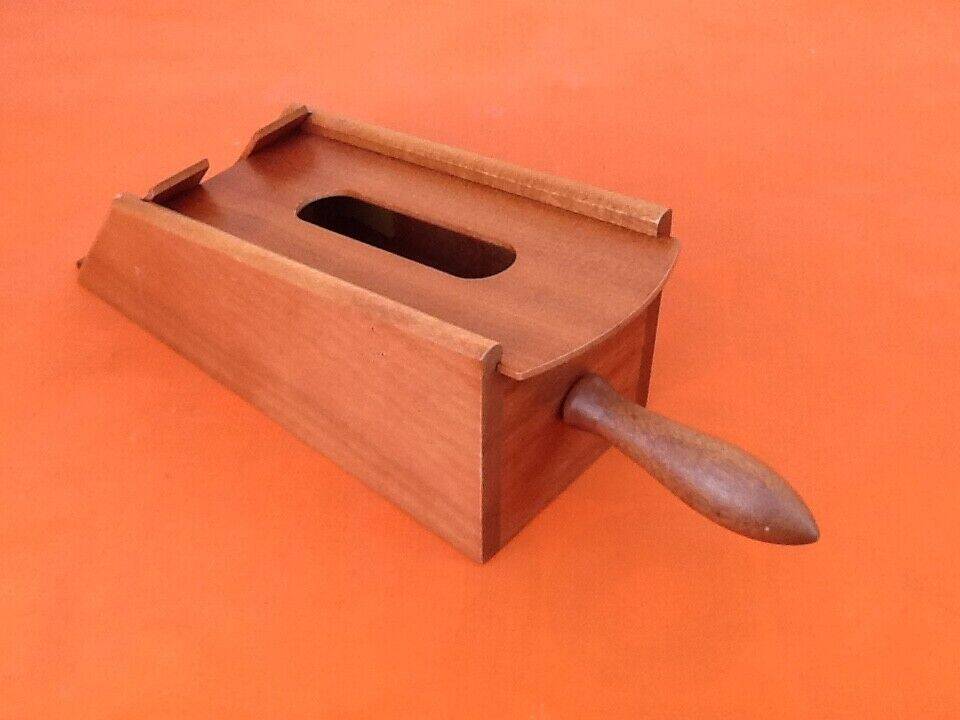 Dealer shoe distributor for playing cards Mahogany wood