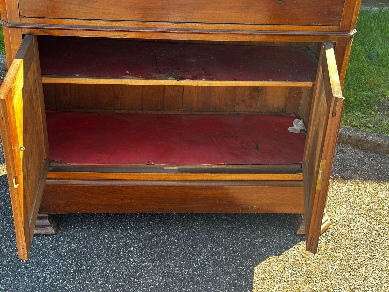 Antique drop-leaf secretary in walnut – Louis-Philippe period (19th century)