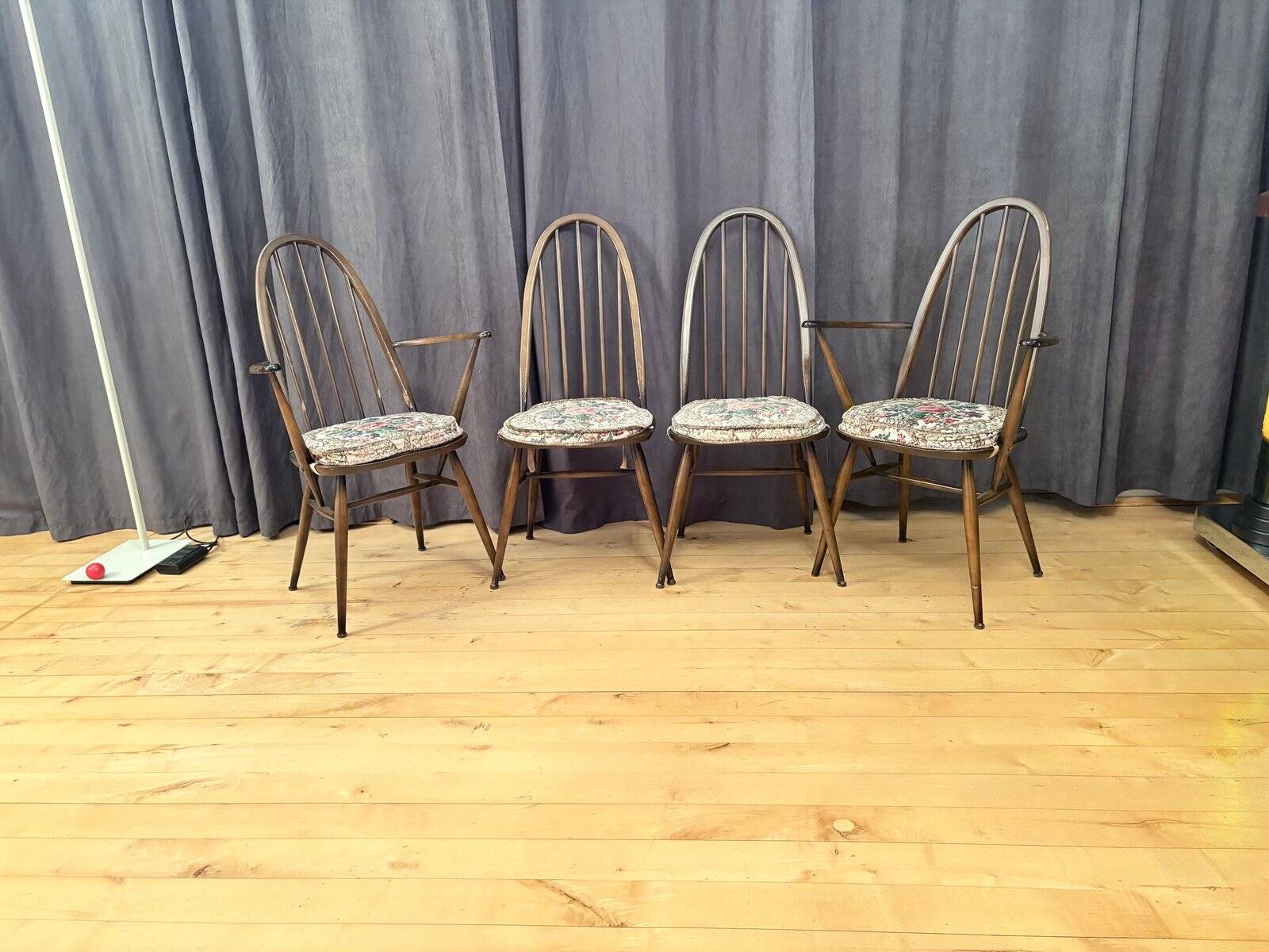 Quaker Windsor chairs by Lucian Ercolani for Ercol, United Kingdom, 1960s, set of 4