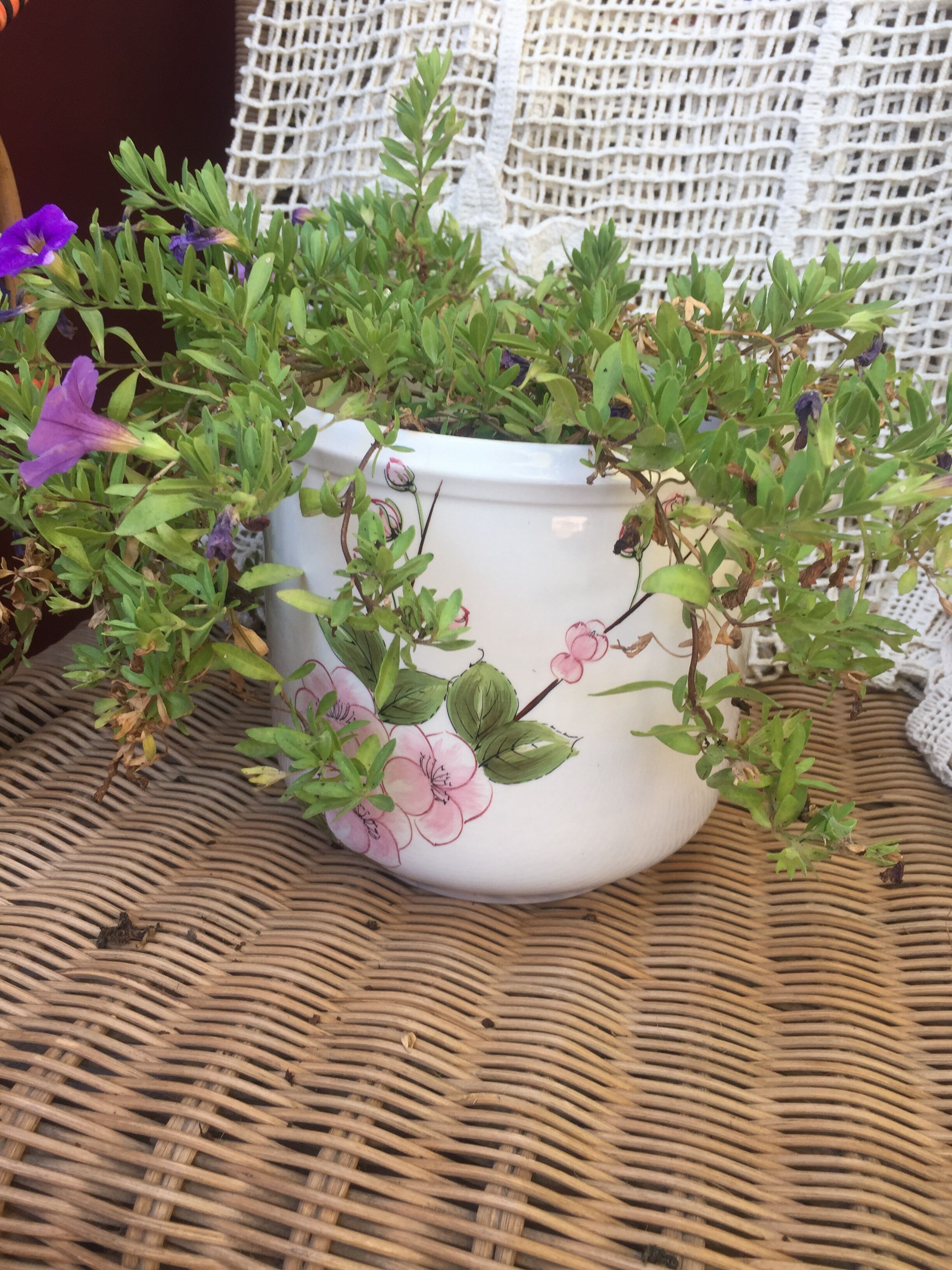 Pot cover decoration pastel flowers