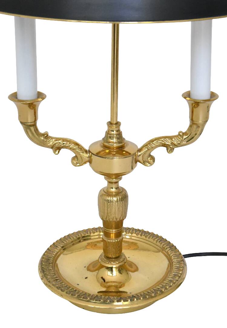 Gilded bronze bouillotte lamp in Louis XVI style