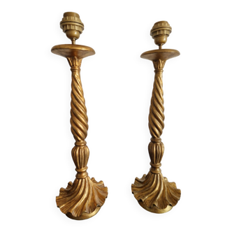 Paire de pieds de lampe en bois dore