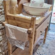 Table de toilette