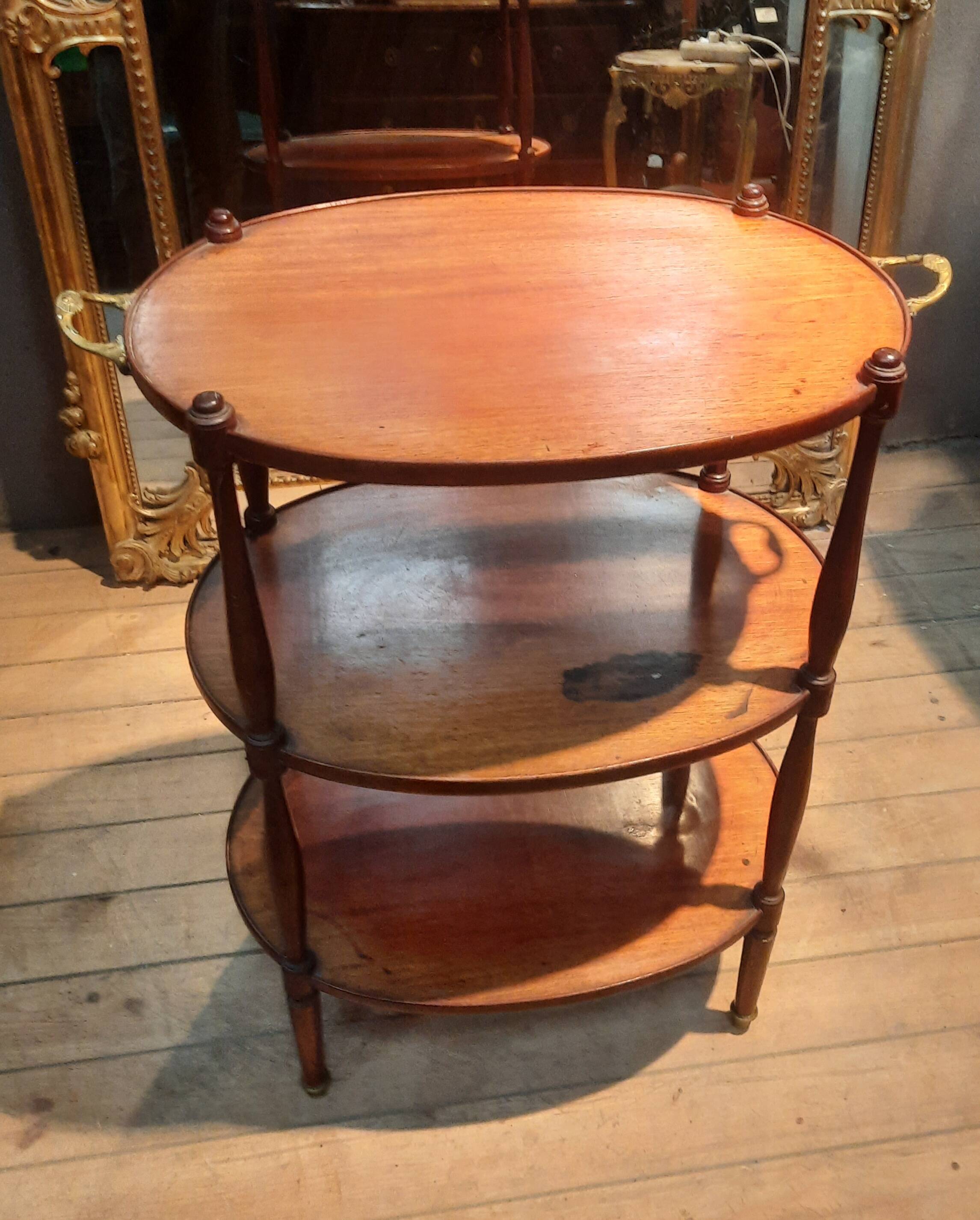 Mahogany dessert table with 3 tiers.