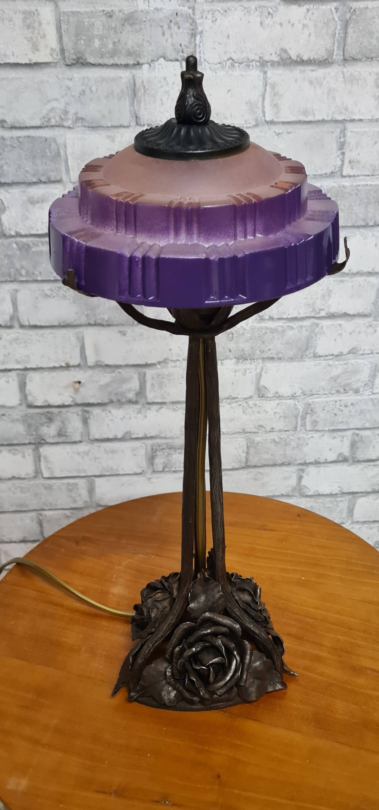 Wrought iron and molded glass lamp - rose decoration - circa 1900