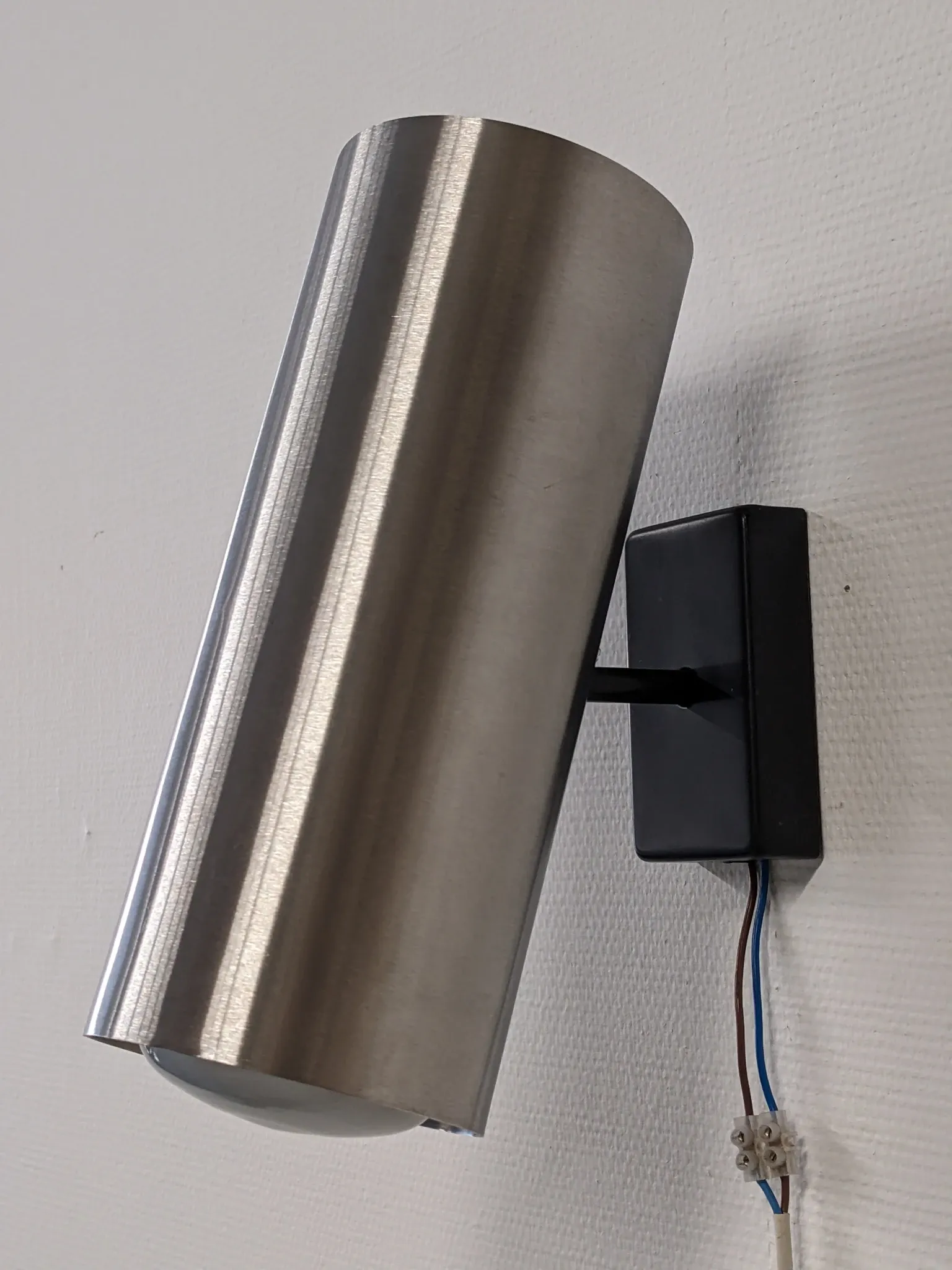 Series of 5 spot wall lights by R.J Caillette for Parscot, France circa 1960.