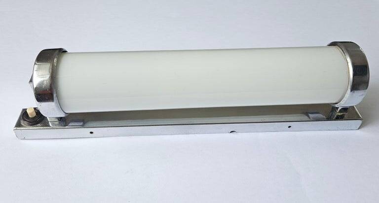 Rare chrome design Bauhaus, Art Deco, functionalism wall lamp, 1930s