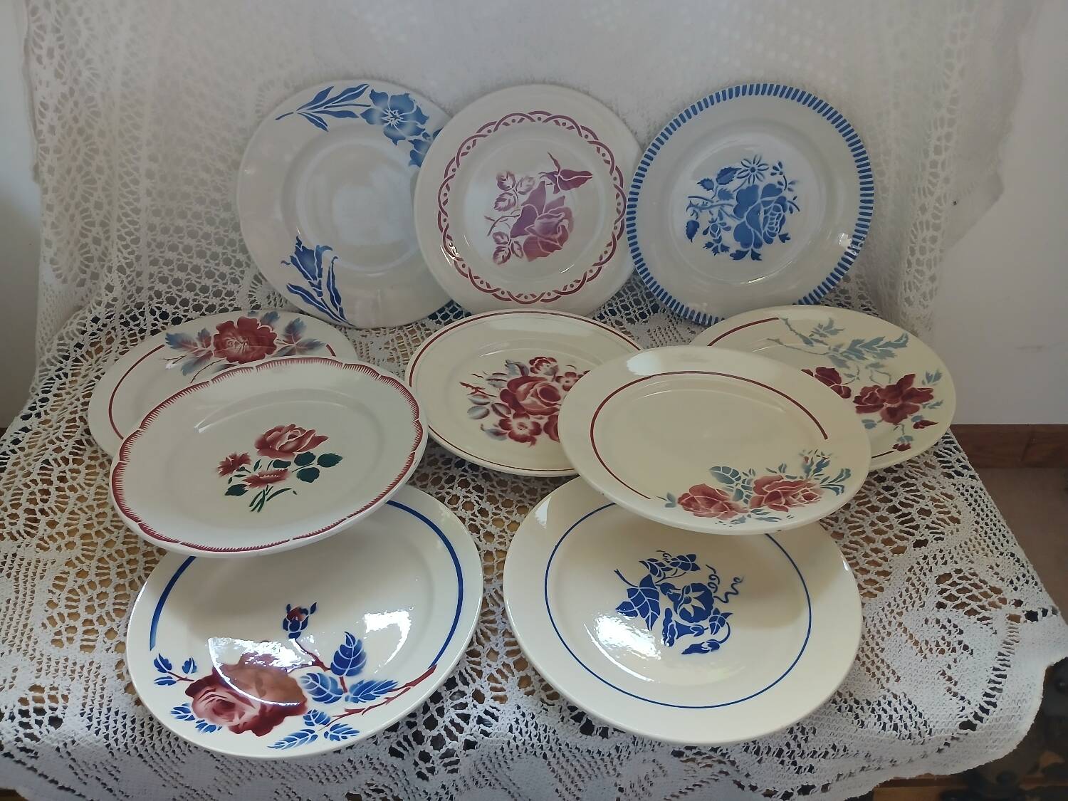 10 assiettes plates anciennes dépareillées