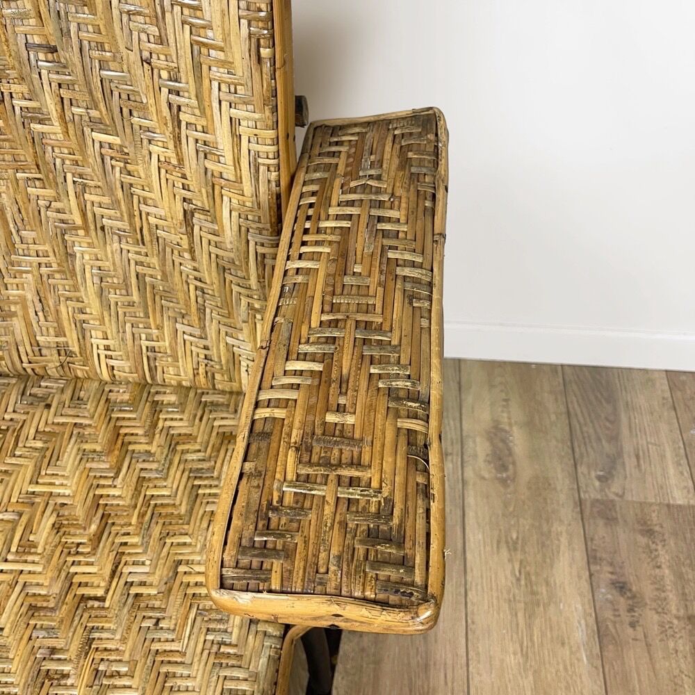Antique chaise longue in wicker and hazel 20s