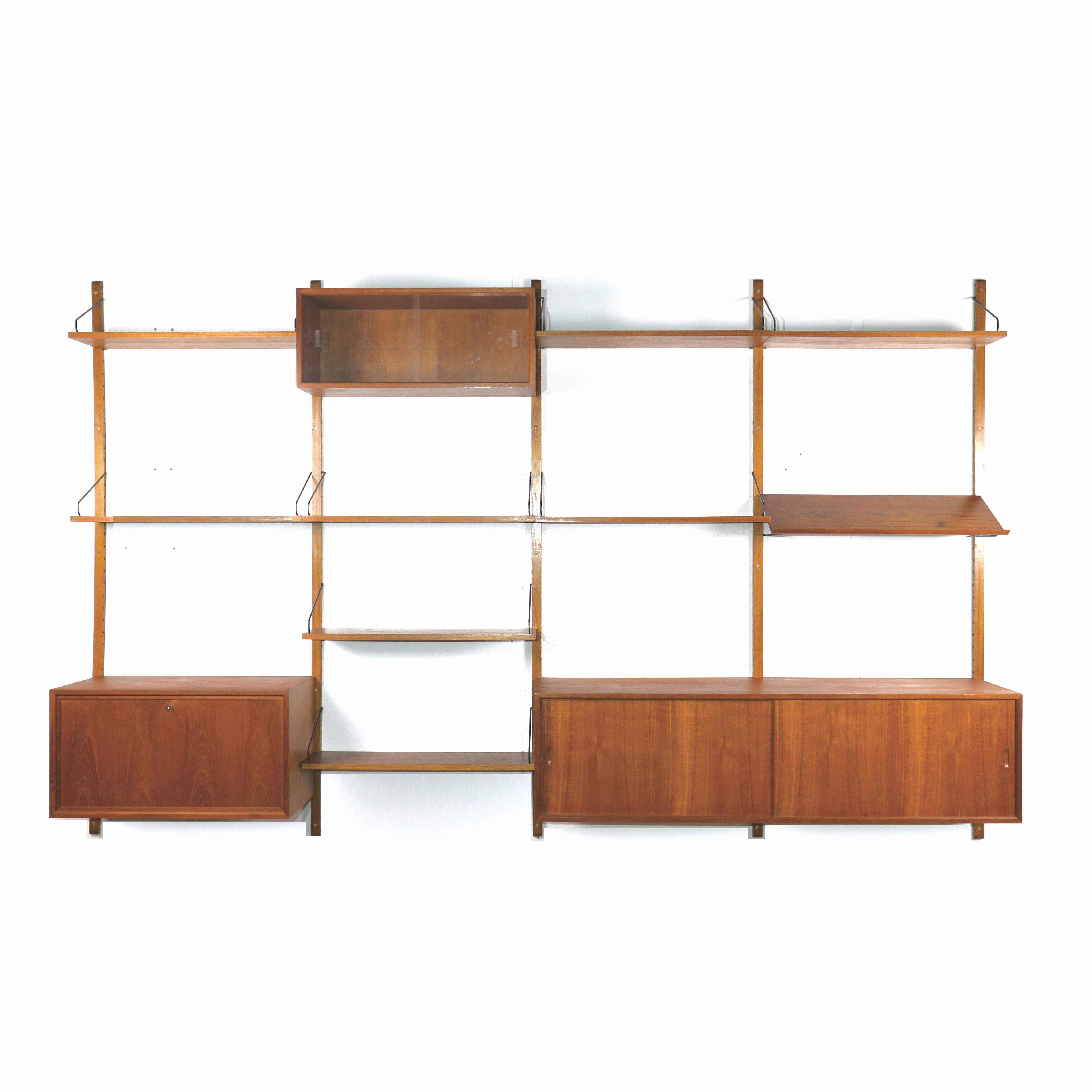 Large vintage wall system / wall unit by Poul Cadovius made in the 1960s