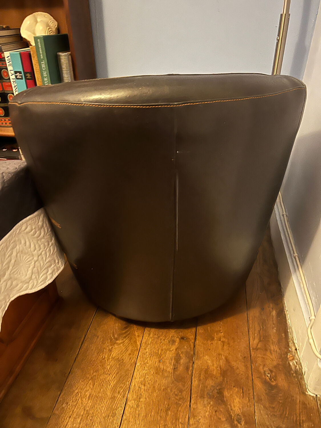 leather convertible club chair