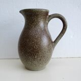 Speckled sandstone pitcher