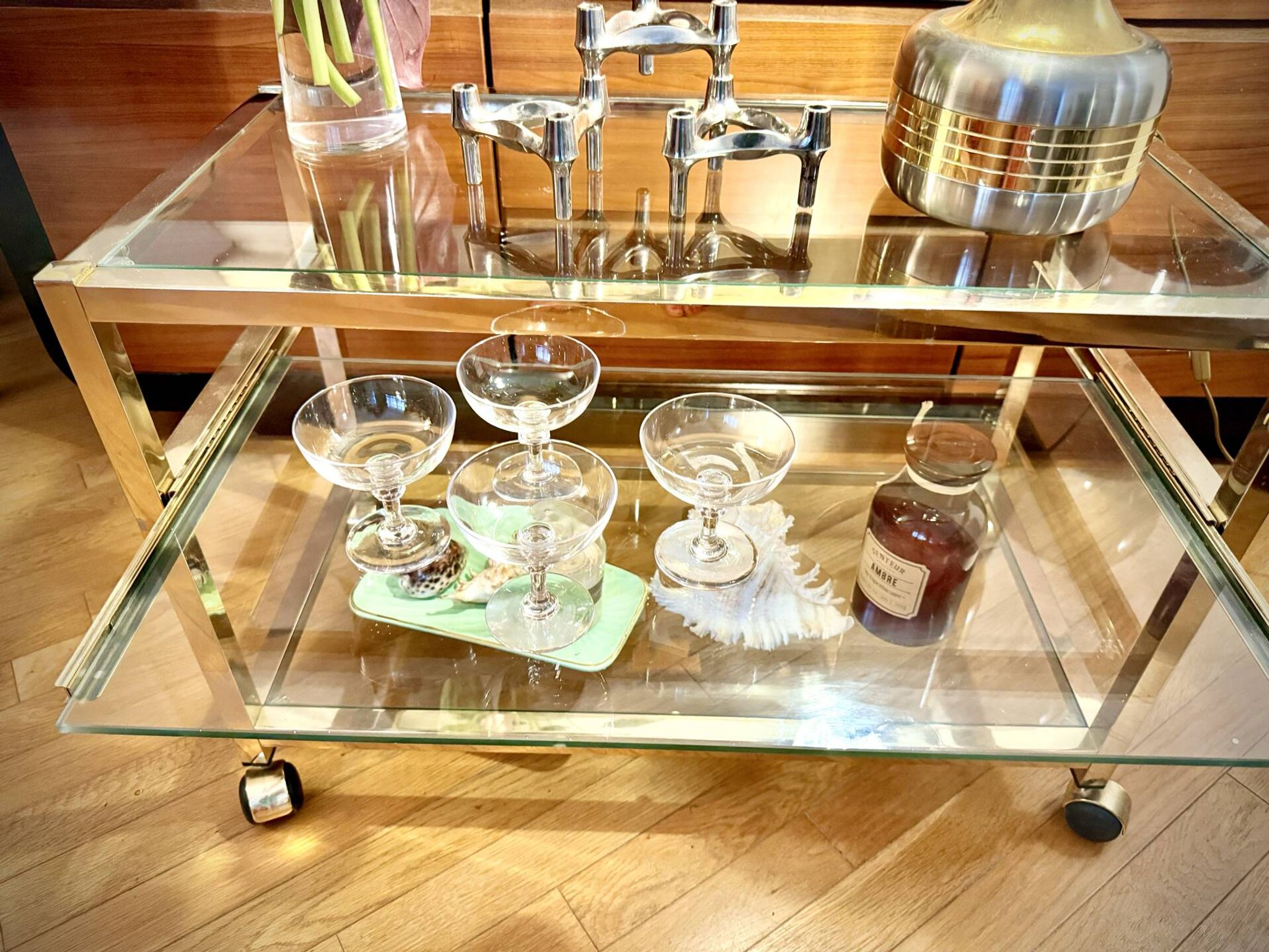 Titre  Desserte Hollywood Regency chrome & verre – années 70