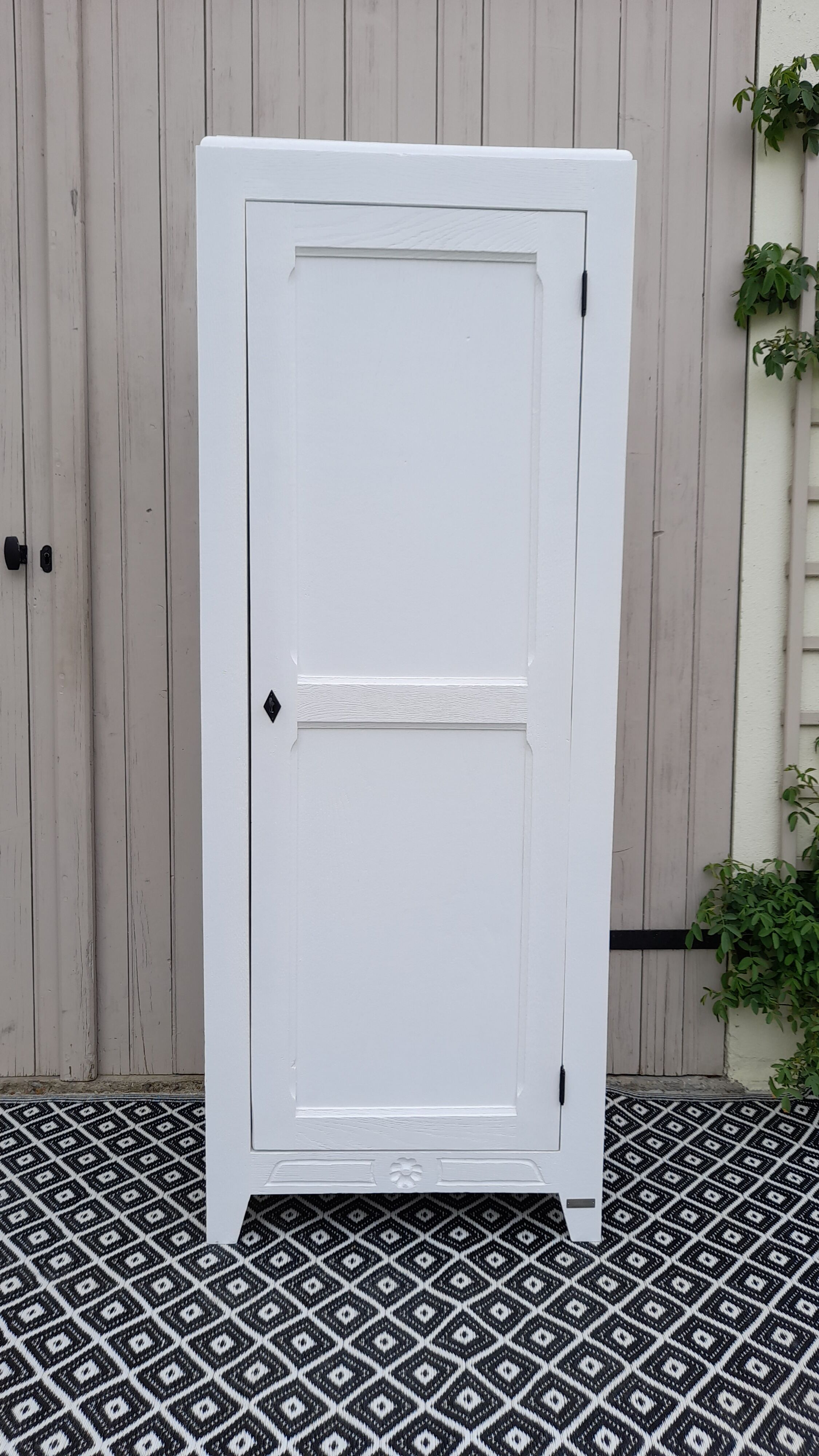 Bonnetière / Wardrobe