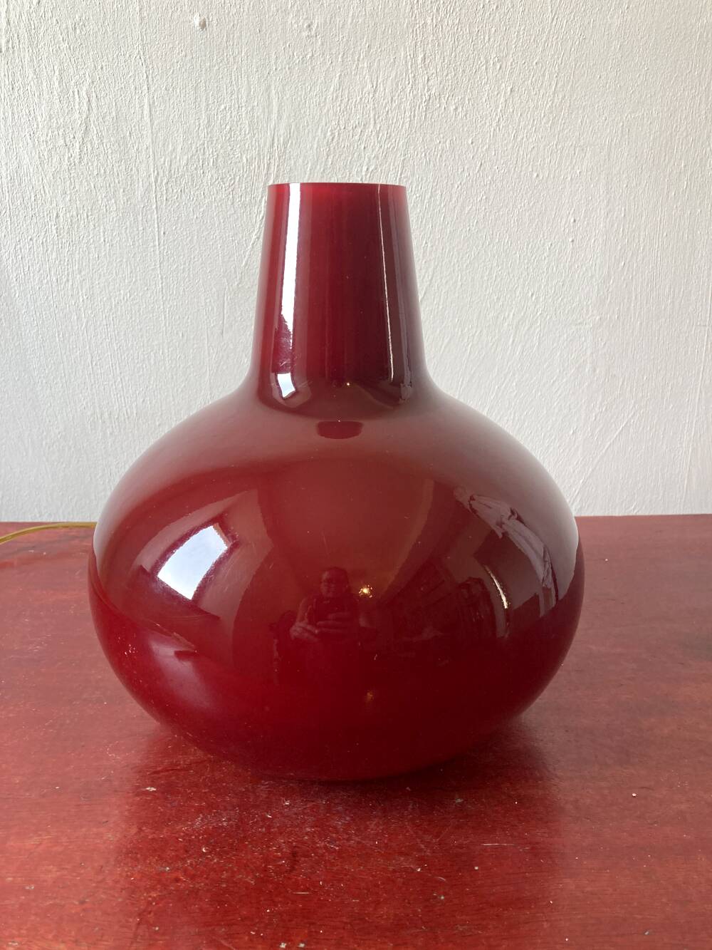 Vintage table lamp in red glass – SCE, France