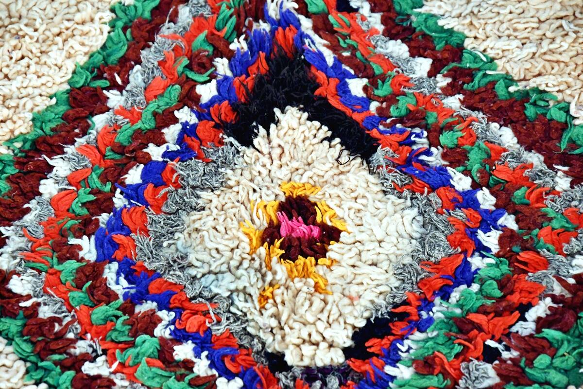 Vintage Boujaad Moroccan Berber rug 184 x 126 cm