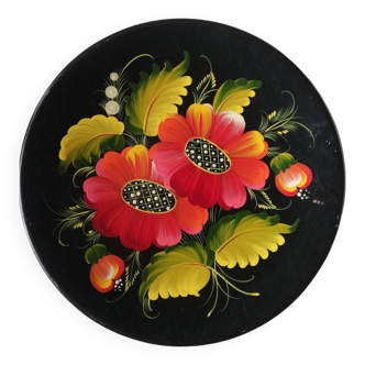Assiette décorative noire décor fleuri