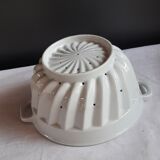 Ceramic strainer