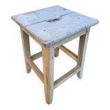 Vintage stool with grip