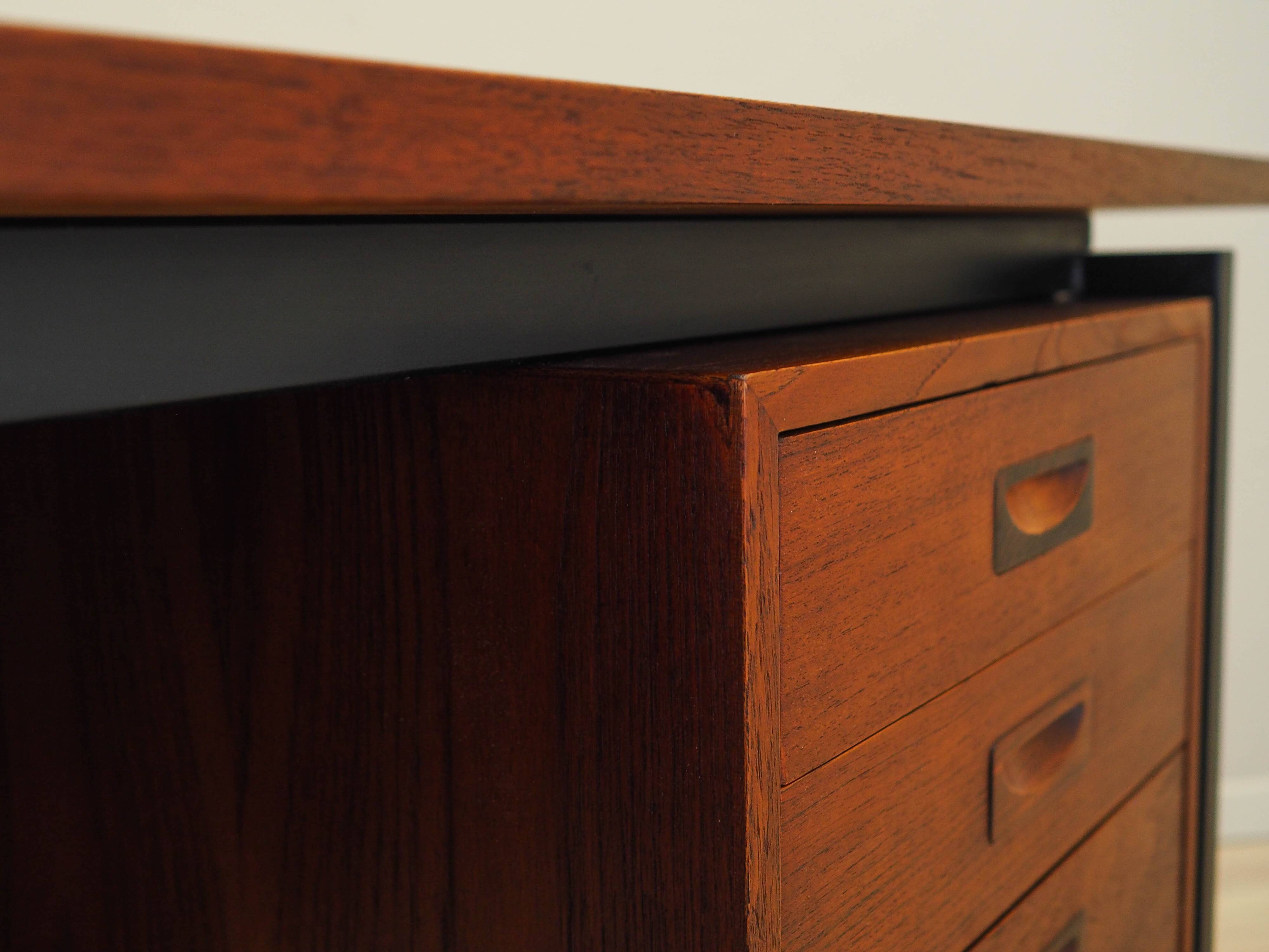 Teak desk, Danish design, 1970s, manufacturer: Denmark