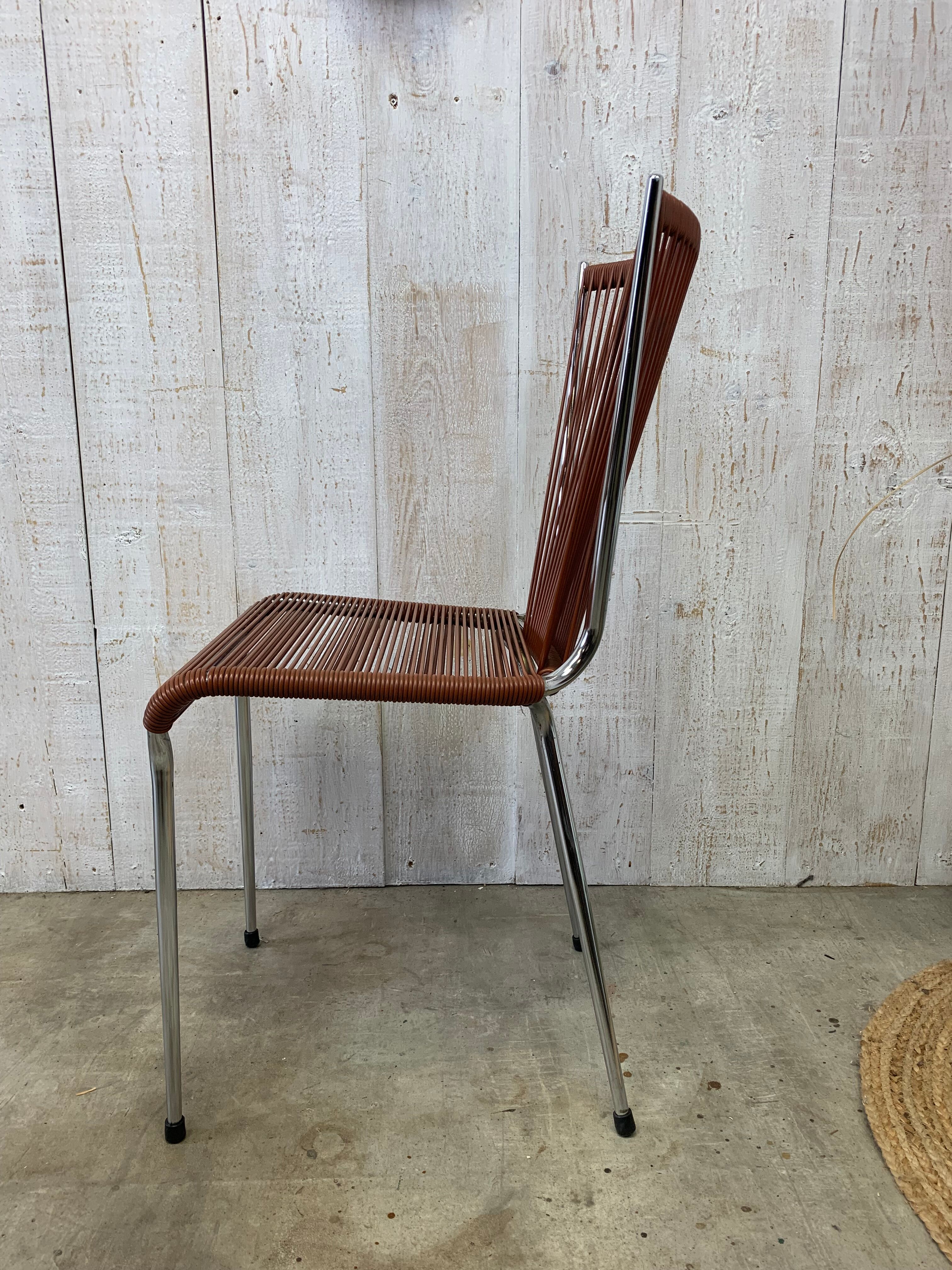 Chaise scoubidou