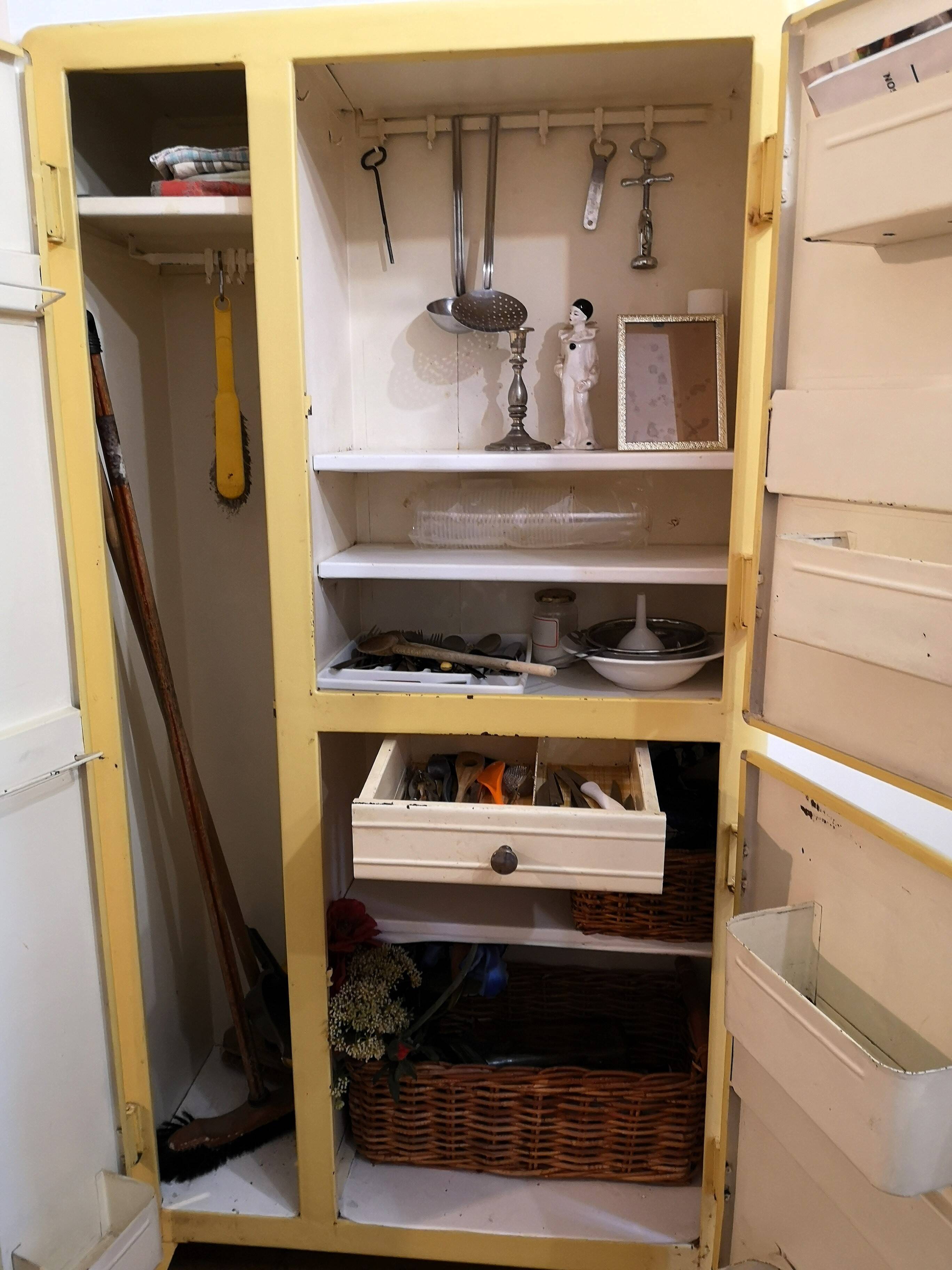 Mado kitchen buffet cabinet