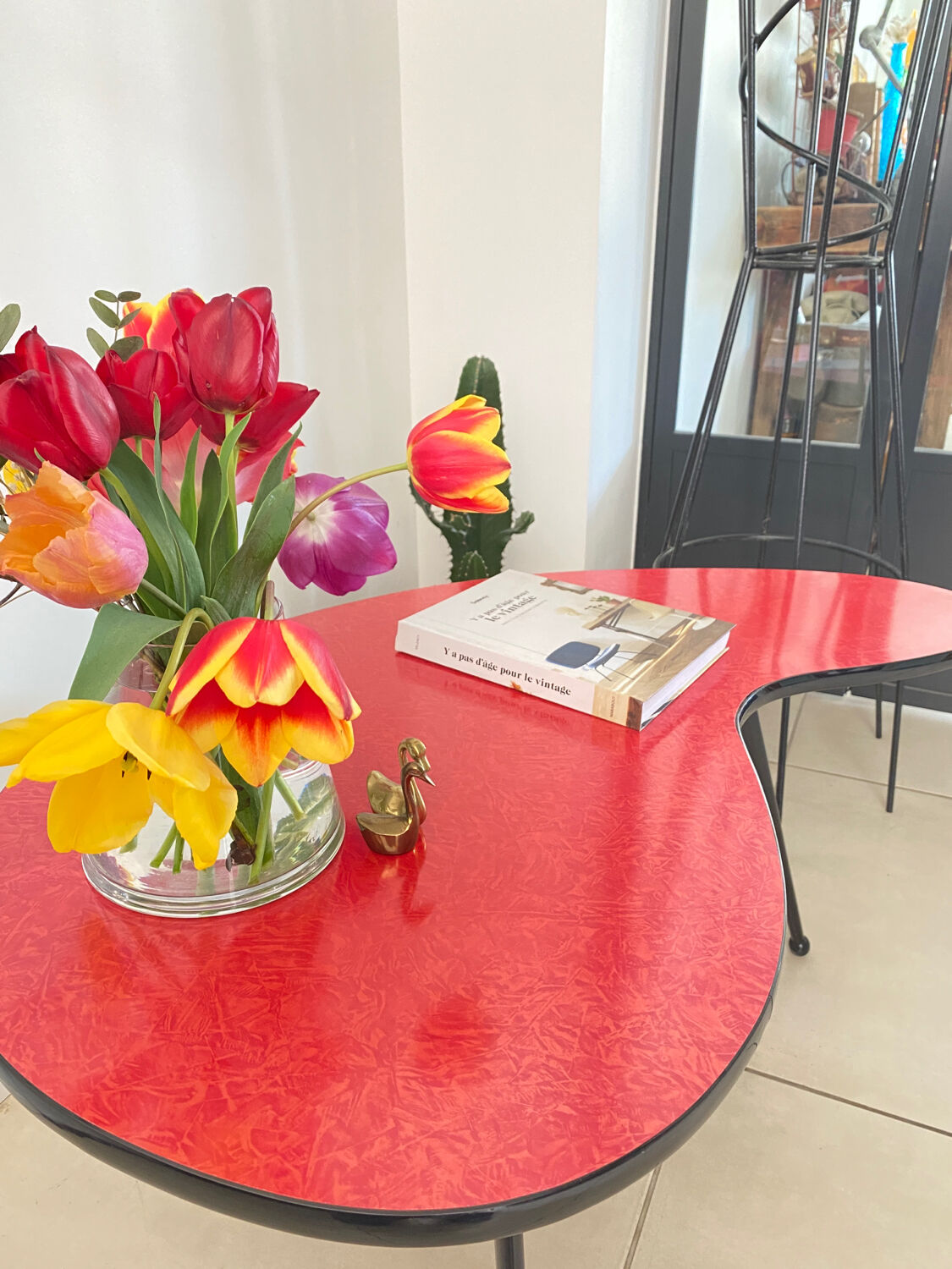 Red Formica bean coffee table