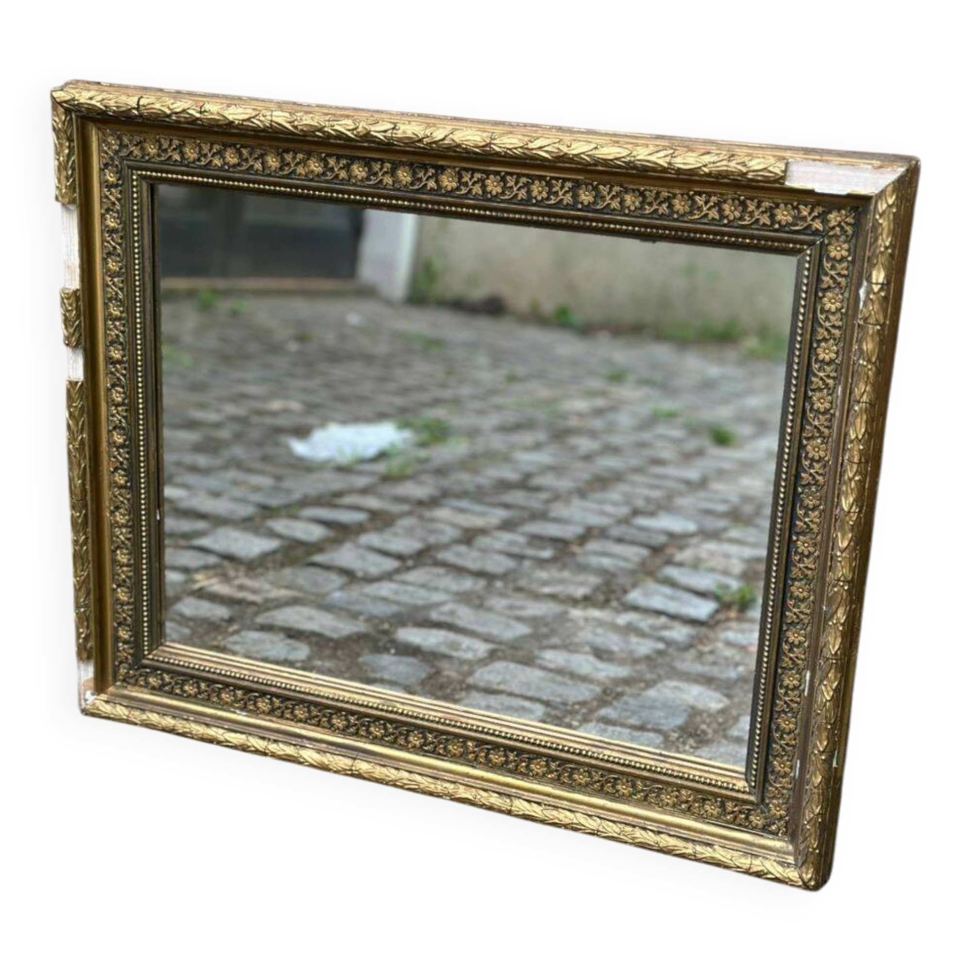 Miroir vintage en stuc doré style Napoléon III ou fin XIXème