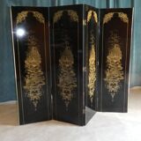 Laque screen black fund pattern