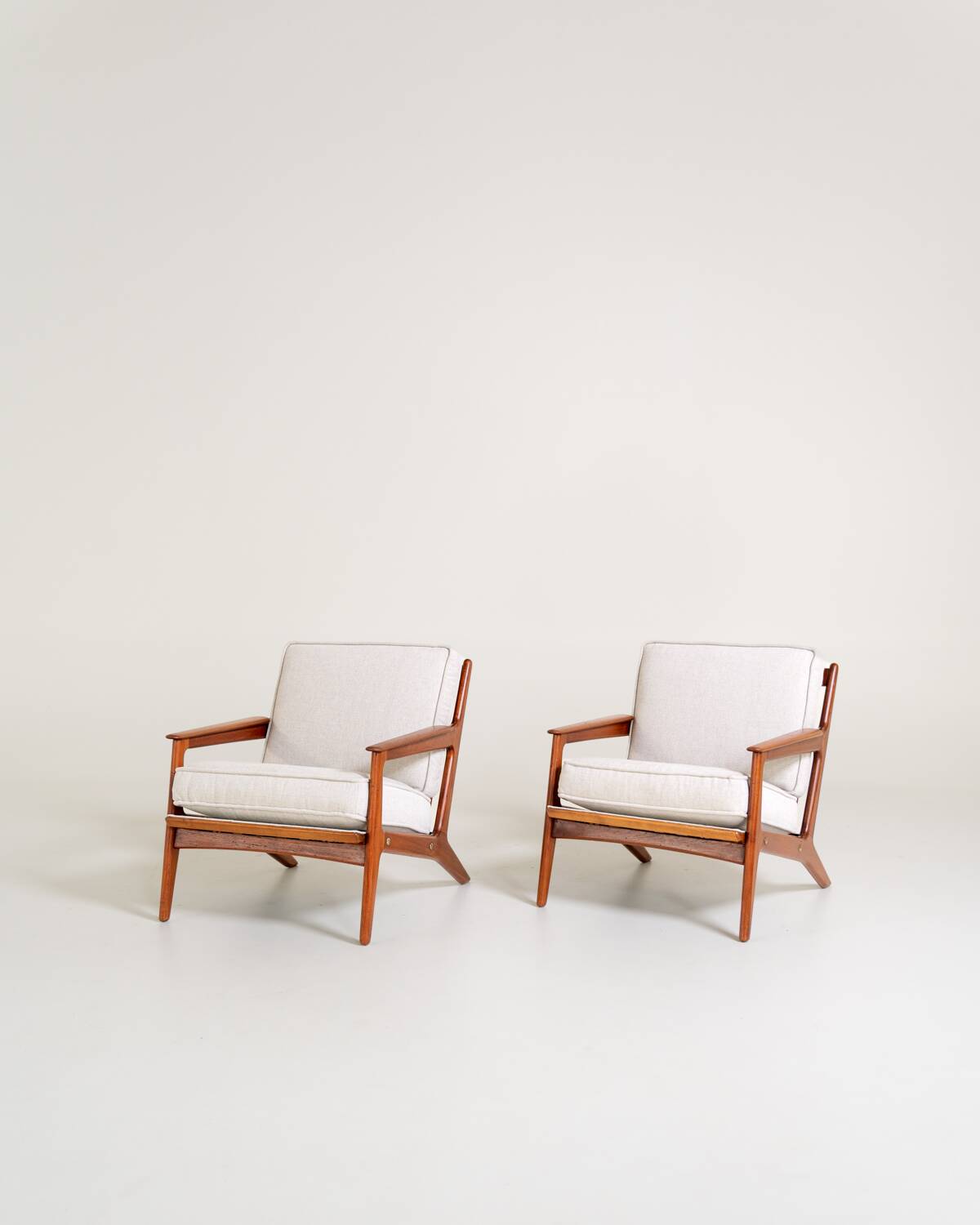 Pair of armchairs by Arne Hovmand-Olsen, Denmark, 1960s