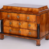 Commode en noyer Biedermeier Tchéquie années 1820