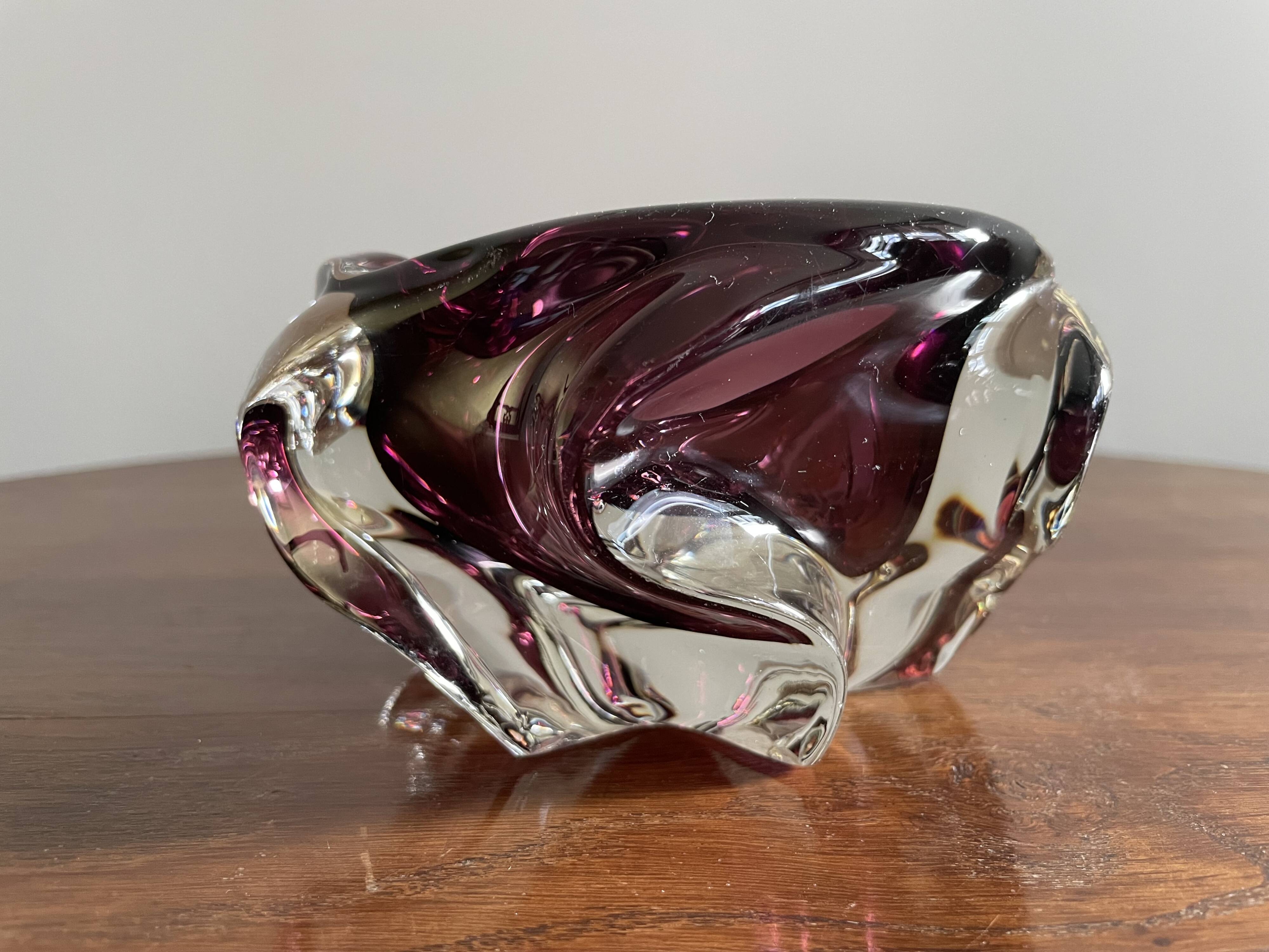 Dark purple glass ashtray with wavy pattern, Murano