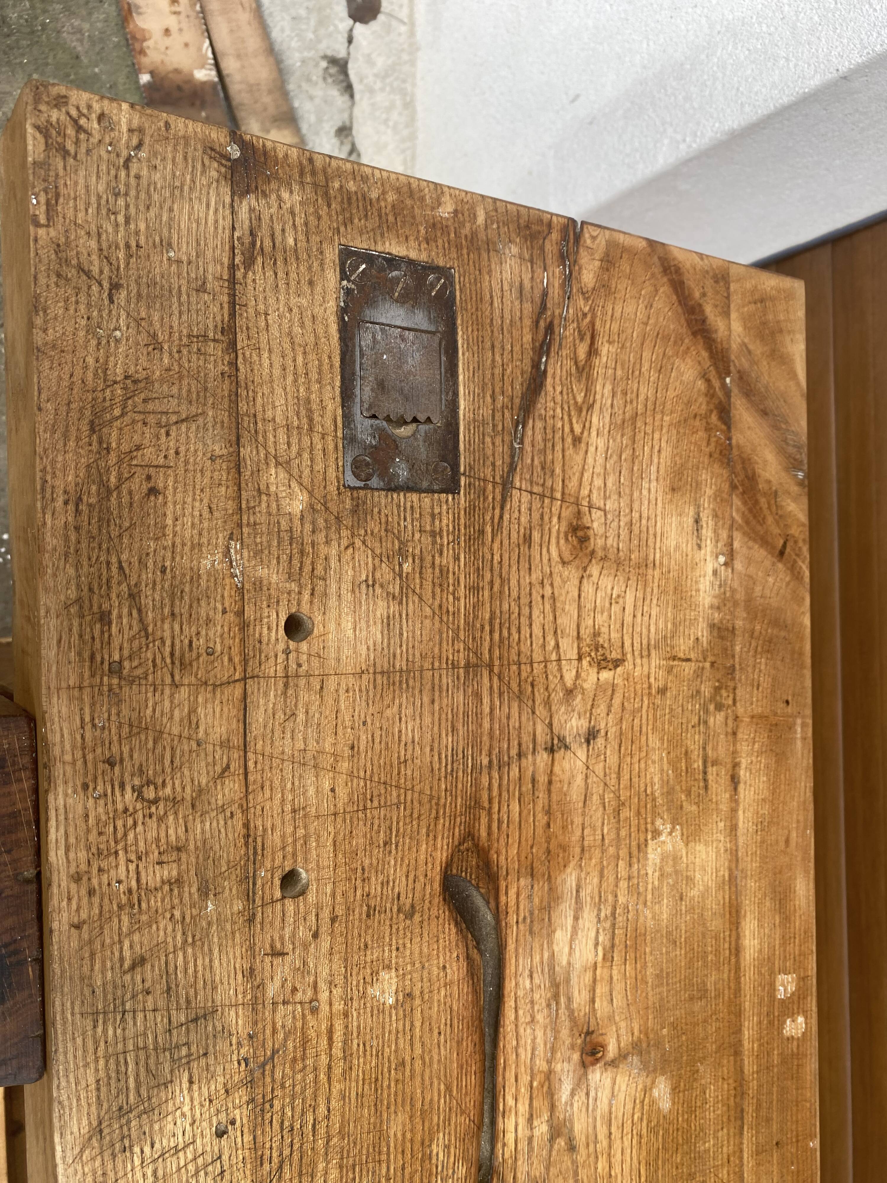 Carpenter's workbench