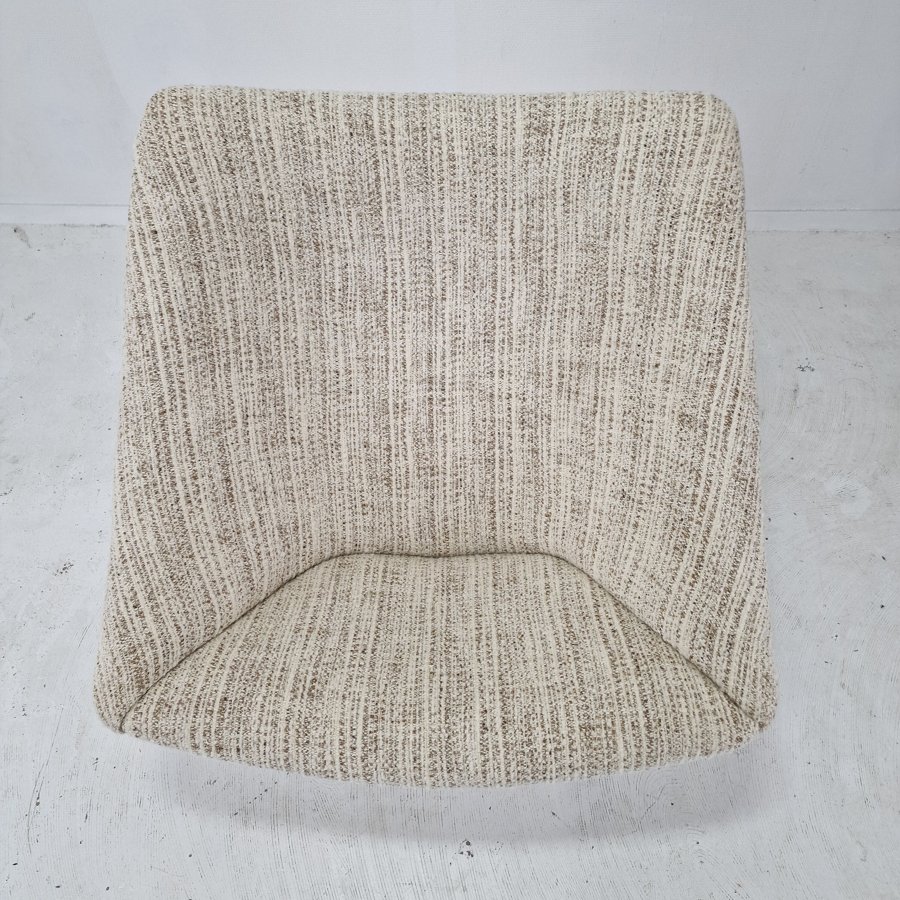 Oyster armchair  by Pierre Paulin for Artifort 1965