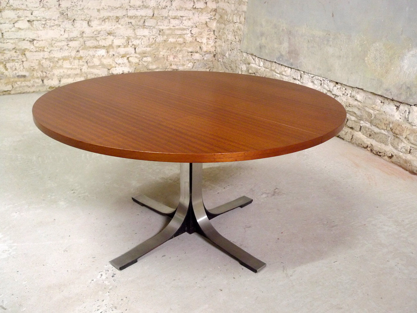 Osvaldo Borsani system table for Tecno
