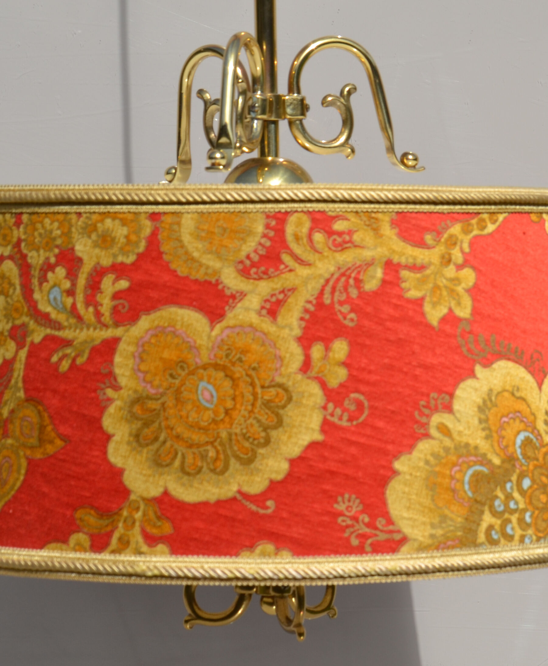 Vintage Classic style 20th Century Ceiling Lamp in Red and Gold