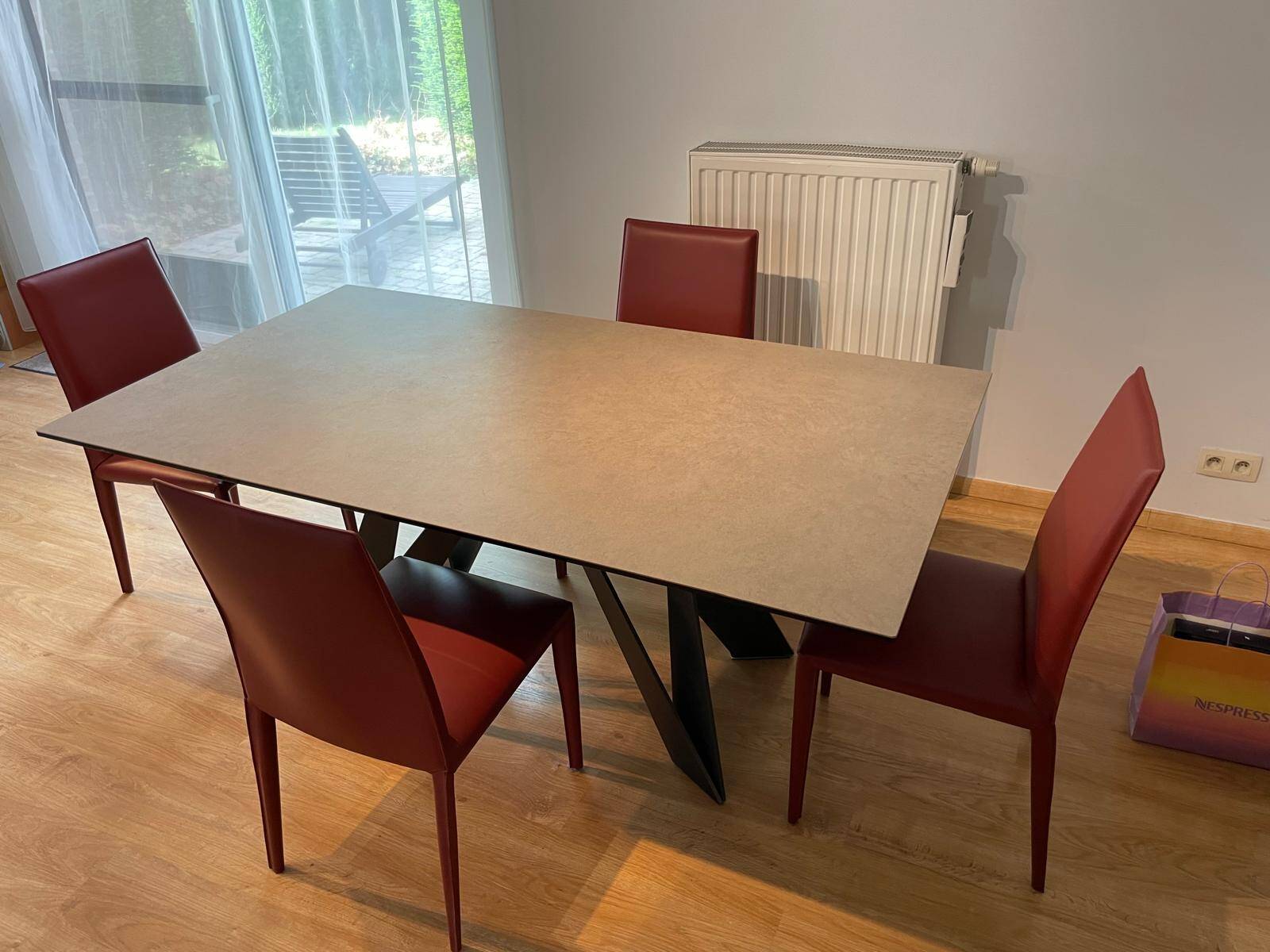 Roche bobois – design dining table + 4 chairs – excellent condition