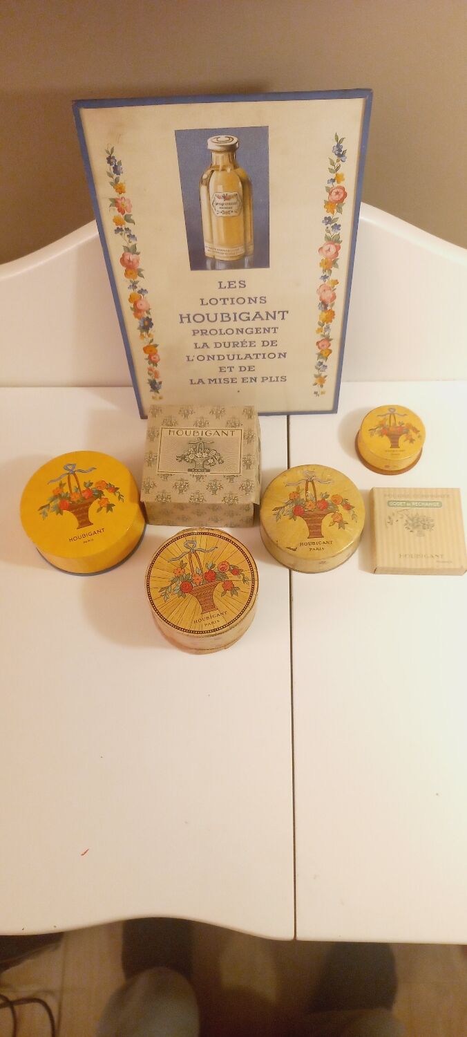 Houbigant powder boxes, shadows and antique advertising collection set